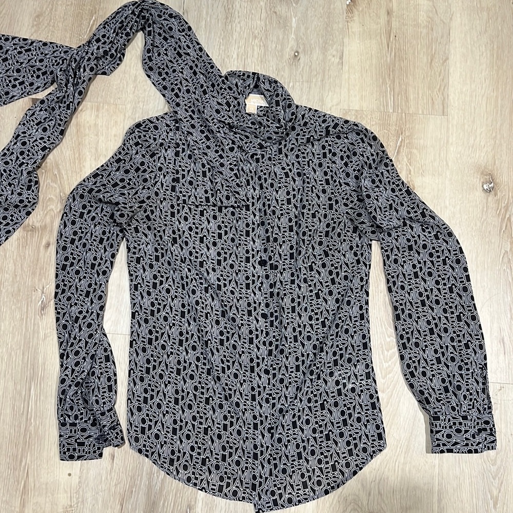 Michael Kors bow Neck tie blouse in Navy blue